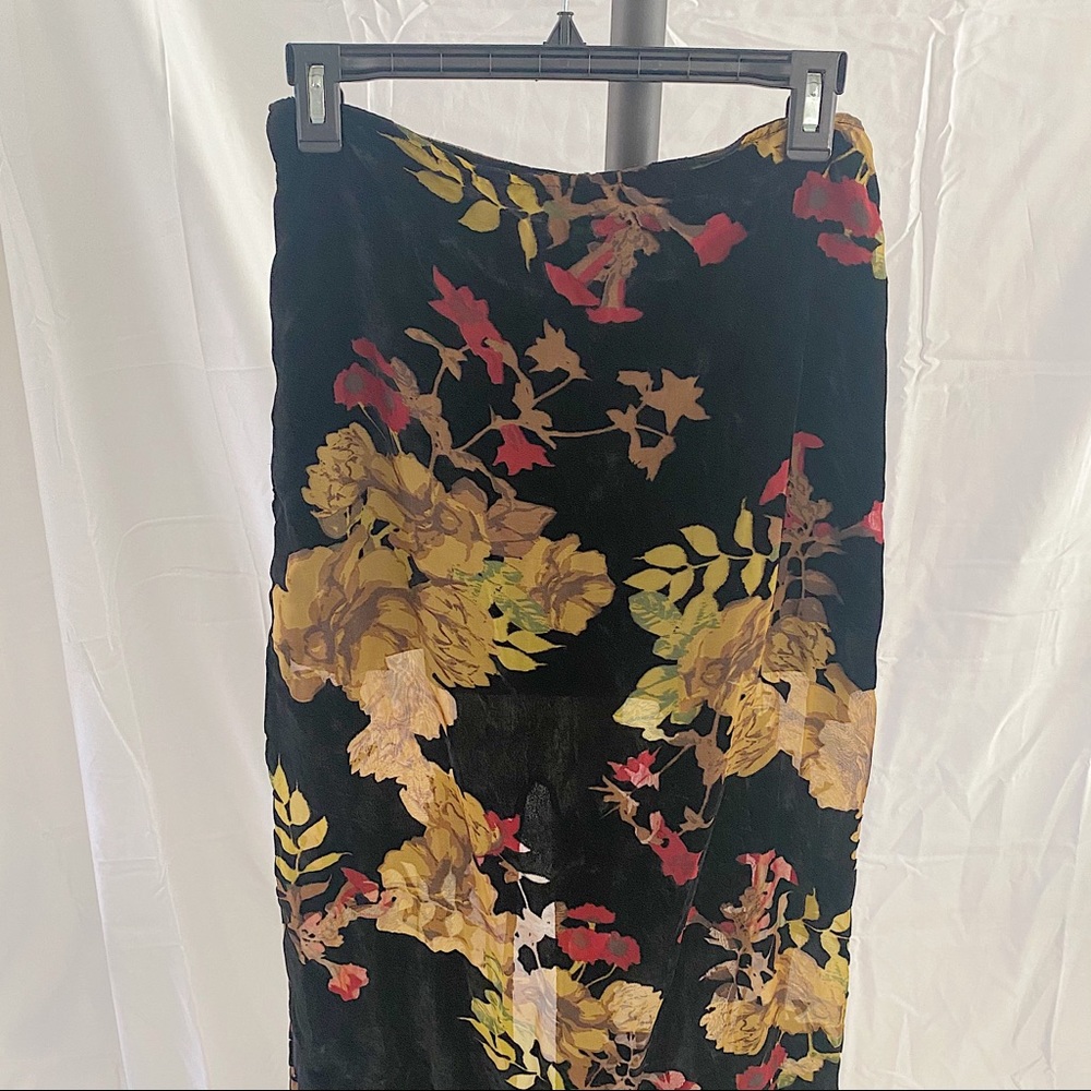 For love and lemons velvet floral skirt